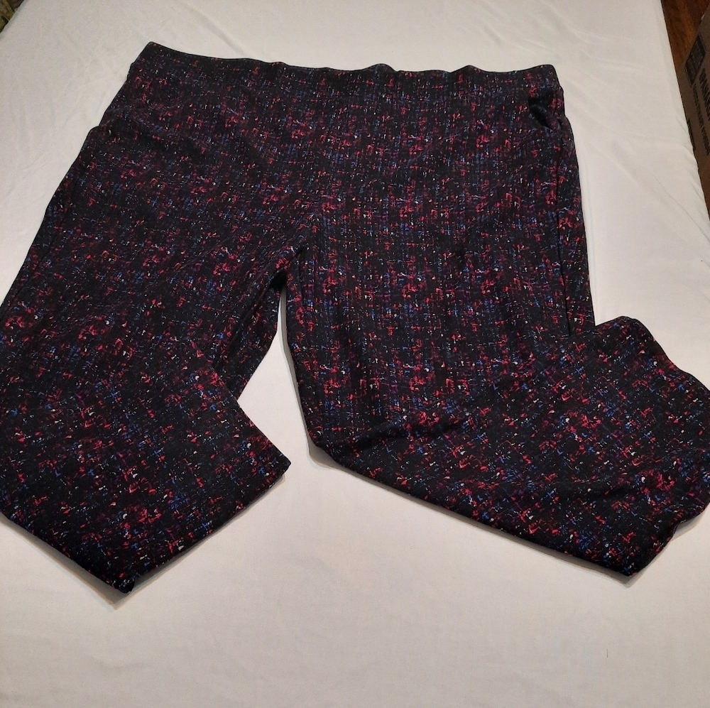 Torrid size 4R 3/4 pants.